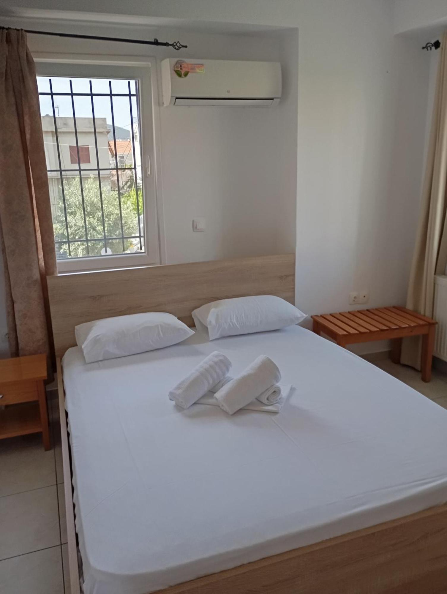 Pyrgos Sofokleous Hotel Mytilíni Екстериор снимка