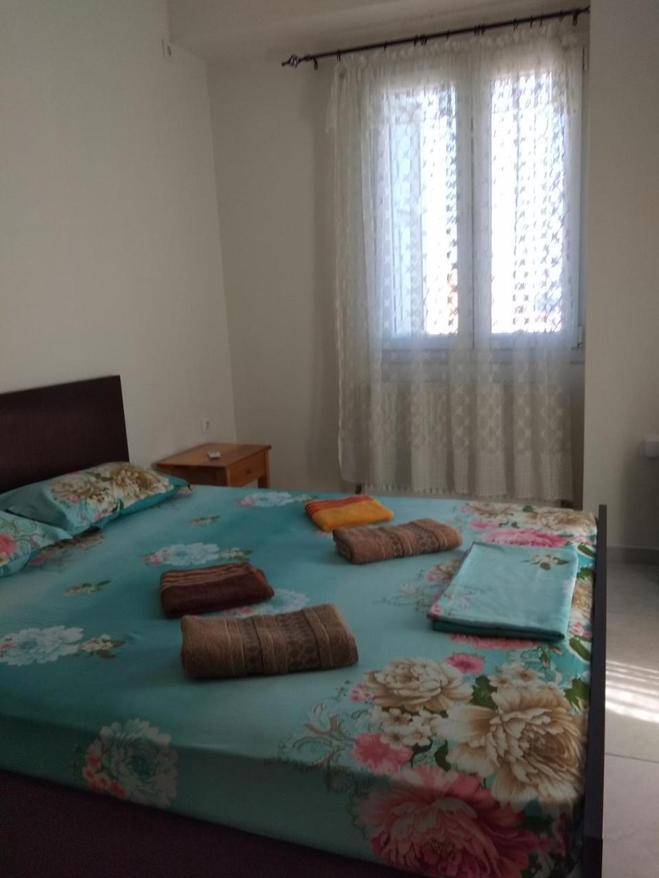 Pyrgos Sofokleous Hotel Mytilíni Екстериор снимка